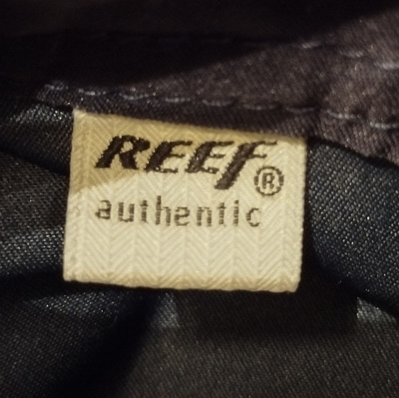 REEF board shorts, Size 30, Navy Blue - Picture 7 of 7